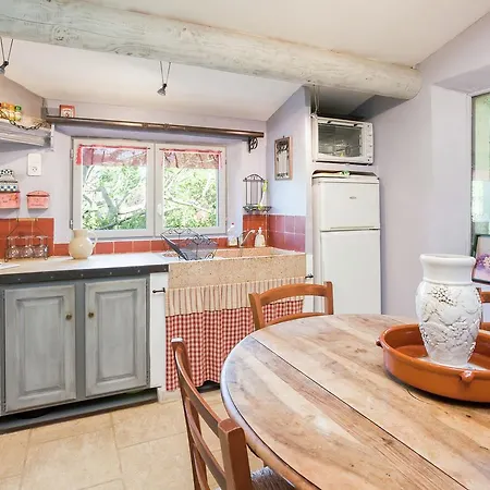 Rustic Cottage In Oppede With Shared Pool * Maubec (Vaucluse)